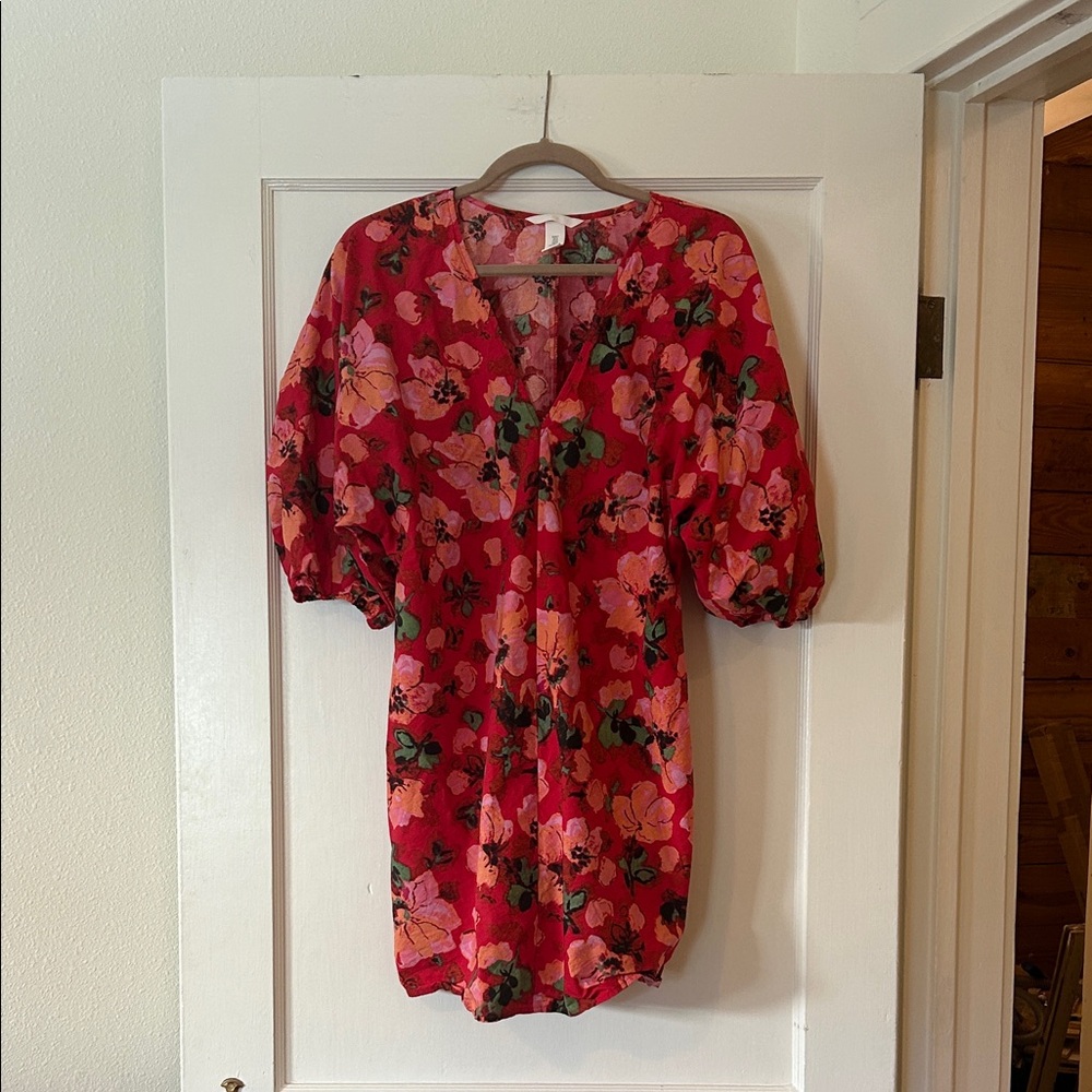 H&M Red Floral Puff Sleeve Dress